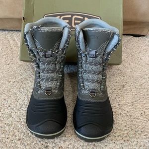 Keen Winter Boots size 8
